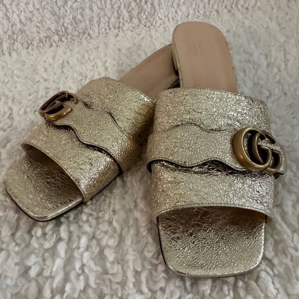 Gucci Metallic Gold Leather Sandals  with Double GG